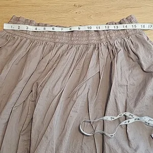 Banana Republic -1915 A-line Mini Skirt Taupe‎ Women's size Small thumbnail 4