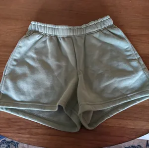 Better Together Sweatshorts Green Size M thumbnail 1