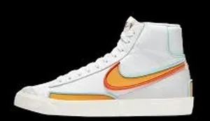 NIKE | 5.5 | Sneakers Hi Top Women's Blazer Mid '77 Infinite Runners thumbnail 1