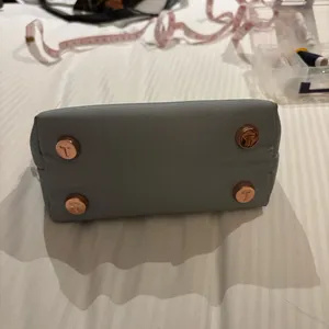 Ted Baker Mini Bag Perfect For Chargers/Cosmetics/ Anything You Want It To Be thumbnail 3