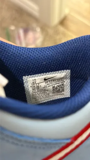 Nike Dunk Sneakers thumbnail 9