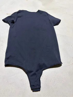 Skims Black Short-Sleeve One-Piece Bodysuit s/m thumbnail 3