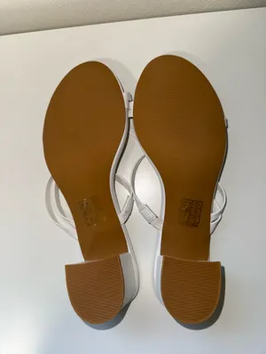 Shoe’N Tale White Strappy Chunky Block Sandals Heels Bridal Wedding New thumbnail 8