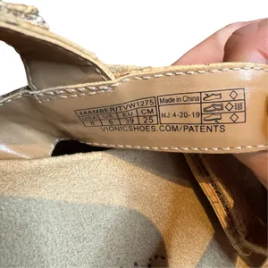 Vionic Amber Shoes Womens Size 8 Beige Cork Strappy Sandals Comfort Walking thumbnail 4