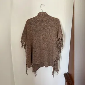 Steve Madden Knit Fringe Poncho Wrap Turtleneck Pockets One Size thumbnail 7