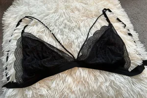Bralette thumbnail 1