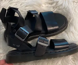 Dr Martens Air Whiz Black Strappy Sandals with Buckles size 6 excellent cond thumbnail 1