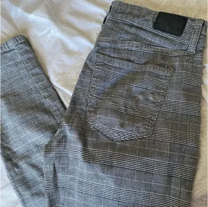 American Eagle Plaid Pants  thumbnail 3