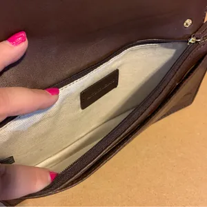 Antonio Melani Faux Brown Patent Leather Crocodile Embossed Clutch/Shoulder Bag thumbnail 11