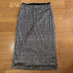 Anthropologie Maeve Anina Shimmer Preppy Holiday Cheetah Whimsigoth Midi Skirt 6 thumbnail 2