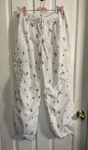 PINK Victoria's Secret White Cargo Joggers with Blue Floral Print thumbnail 1