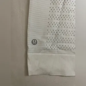 Lululemon Swiftly Breathe Long Sleeve Squad Top Shirt White Silverescent thumbnail 6