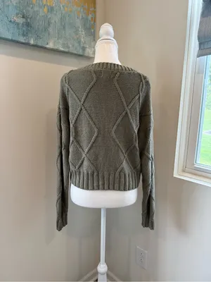 miami Olive Green V-Neck Cable Knit Cropped Sweater thumbnail 3