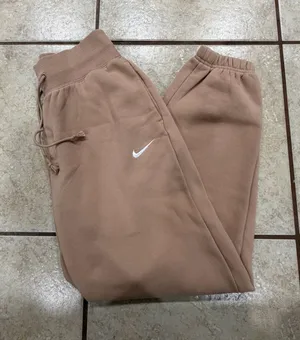 Nike Sweatpants thumbnail 1