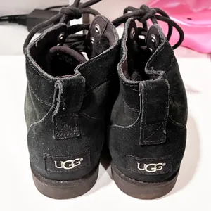 UGG Women’s Bethany Black Suede Lace Up Sheepskin Booties SN 1012532 Size 9 thumbnail 4