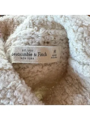 Abercrombie & Fitch Cream Turtleneck Sweater Size Medium thumbnail 3