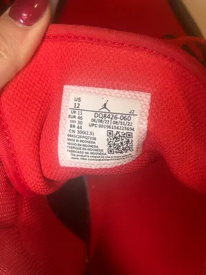 Men’s Nike Air Jordan 1 Mid Red and Black thumbnail 4
