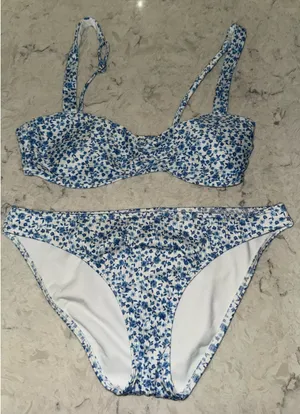 Hollister Swim Bikini Set thumbnail 1