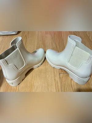 Women 11 cream colored ankle slip on rain booties Chelsey style thumbnail 10