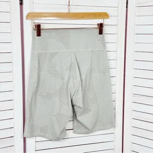 Gymshark Elevate Geometric Print Cycling Gym‎ Shorts Taupe Tan Medium thumbnail 2