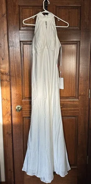 MAC DUGGAL Keyhole Halter Empire Waist Gown thumbnail 3