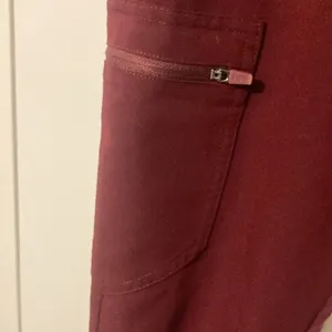Figs Zamora Jogger Style Scrub Pants Women’s Size XS, 5 Pockets Wine Color thumbnail 3