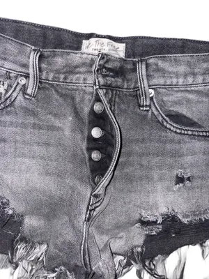 We The Free Black Wash Distressed Denim Cutoff Shorts Size 28 thumbnail 4