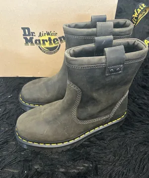 DR MARTENS Anistone LO charcoal leather boots booties shoes women’s 9 new thumbnail 6