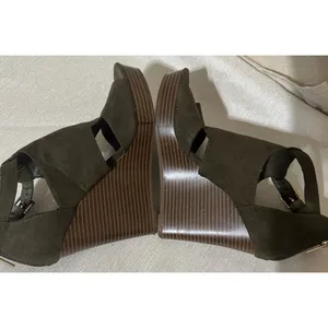 Parker And Sky Wedges‎ Womens Size 6 Olive Green Suede High Heels Peep toe thumbnail 5
