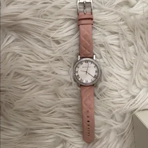 MOVING SALE! Blush pink and silver Michael Kors watch thumbnail 3