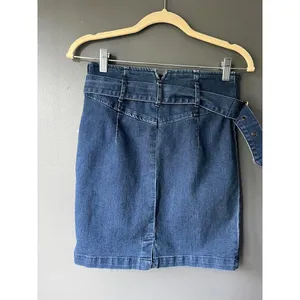 NWT’s Free People Faded Indigo Denim Skirt with Belt Size 6 thumbnail 2