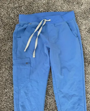 Figs ceil blue scrub set thumbnail 4