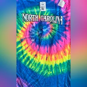Rainbow Sandals Colortone Tie-Dye North Carolina T-Shirt NWT thumbnail 3
