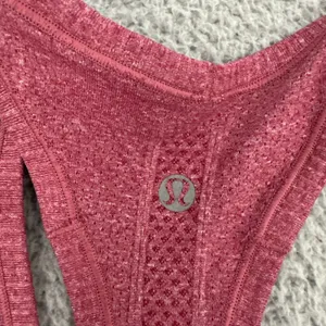 Lululemon Swiftly Tech Tank Top Pink Athletic Athleisure‎ Gym Workout Women's 10 thumbnail 3