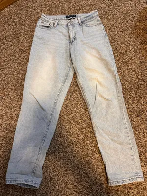 Aeropostale Light Wash Mom Jeans thumbnail 1