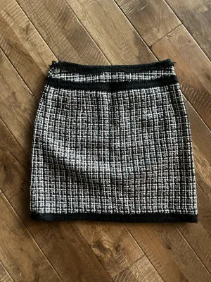 White House Black Market Skirt thumbnail 4