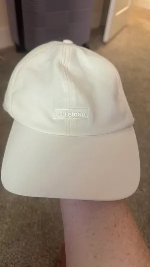 Lululemon hat thumbnail 3
