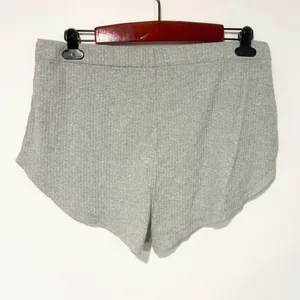Free People Movement Size Large Heathered Grey Luxe Ribbed Snap Short Lounge‎ thumbnail 6