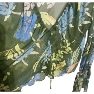 Free People $78 Of Paradise Top Tropical Floral Sheer Cropped V-Neck Blouse M thumbnail 4