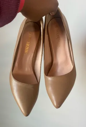 Dream Paris Classic Tan Heels thumbnail 1