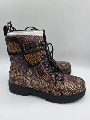 Womens Snake Print Combat Boots Faux Leather Lace Up Size 8.5 Multi Color NEW thumbnail 4