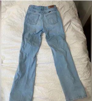 Wrangler Bootcut Jeans thumbnail 1