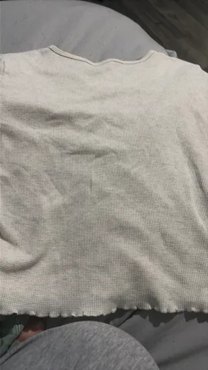 American Eagle Top Crop thumbnail 2