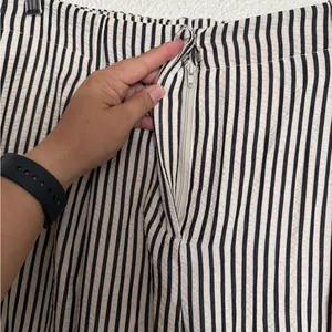 Mango elasticated waist staight wide leg stripe pants in mono stripe size large thumbnail 9