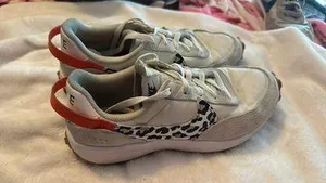 Nike Waffle Women’s Sneakers thumbnail 1
