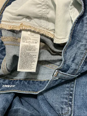 Old Navy Women's Barrel leg Jeans in Dark Blue Denim thumbnail 8