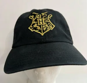 Harry Potter Hogwarts Gold Crest Cap thumbnail 1