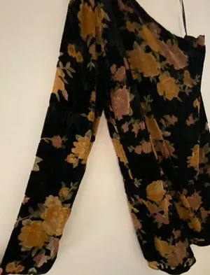 Vestique Black Floral One Shoulder Long Sleeve short Dress Women's Sz Small thumbnail 3