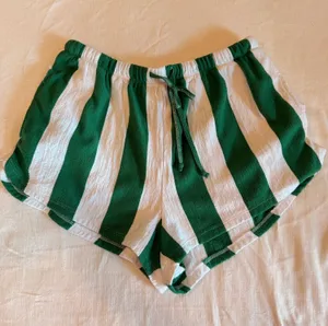No Boundaries Green White Striped Terry Cloth Shorts M 8-10 thumbnail 1