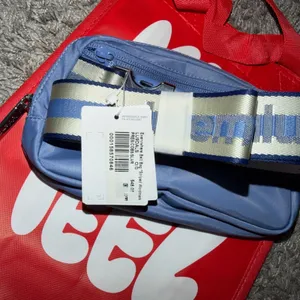 Lululemon Everywhere Belt Bag 1L thumbnail 9
